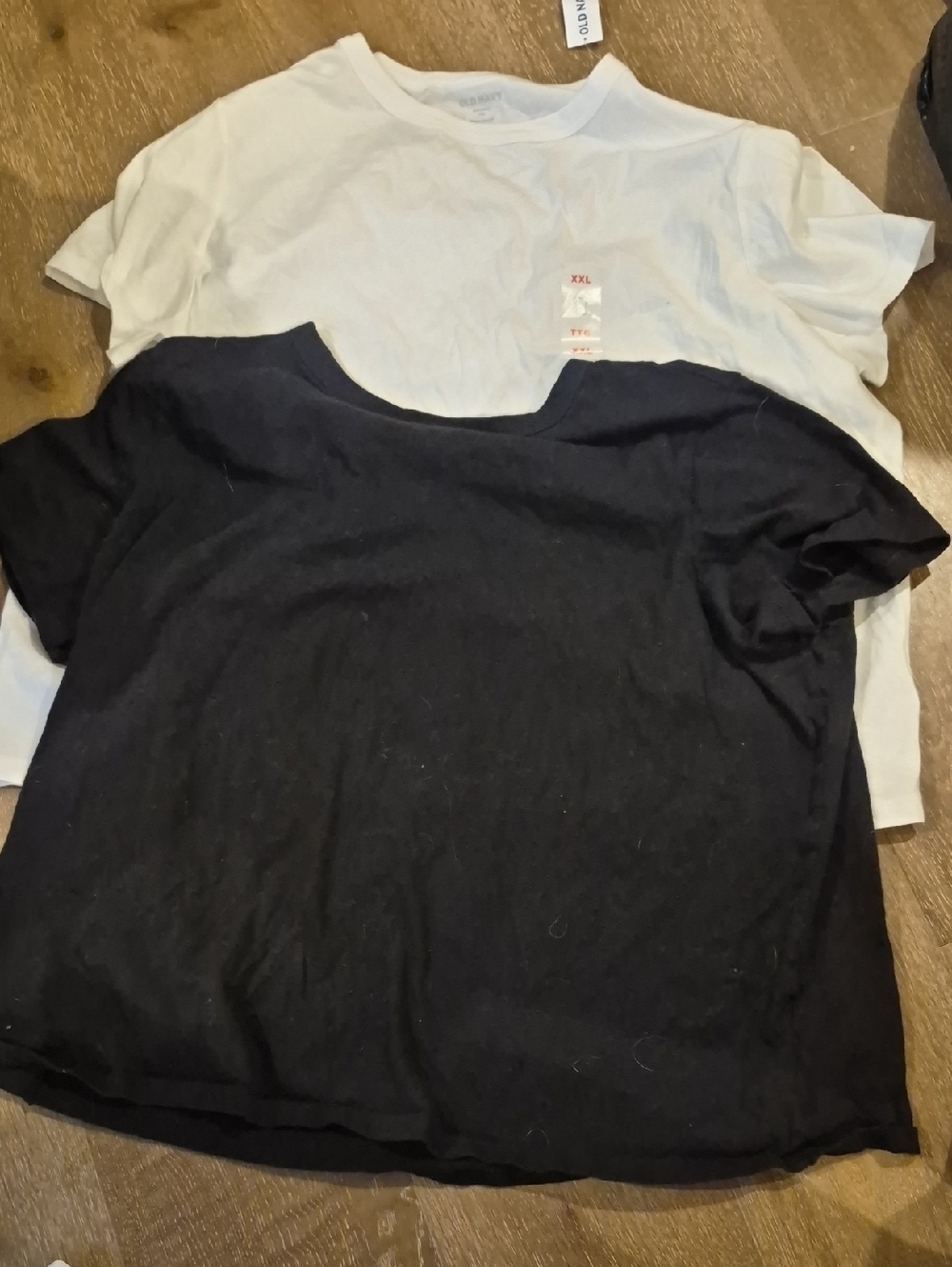 Old Navy White And Black  Crew Neck Tees